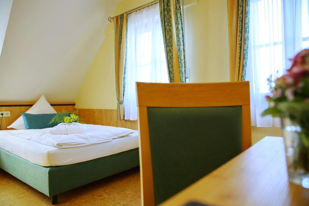 Landhotel Villa Moritz Garni Oberahr Екстериор снимка