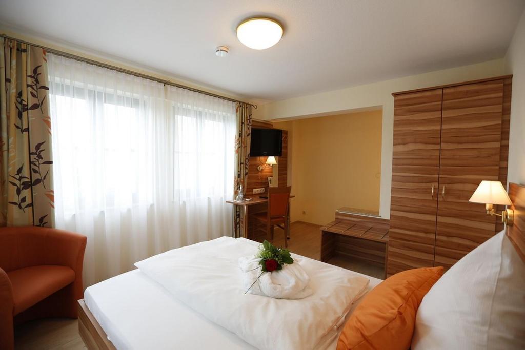 Landhotel Villa Moritz Garni Oberahr Стая снимка