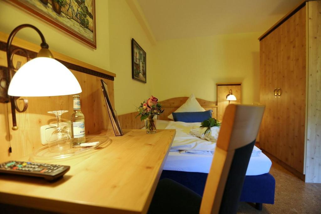 Landhotel Villa Moritz Garni Oberahr Стая снимка