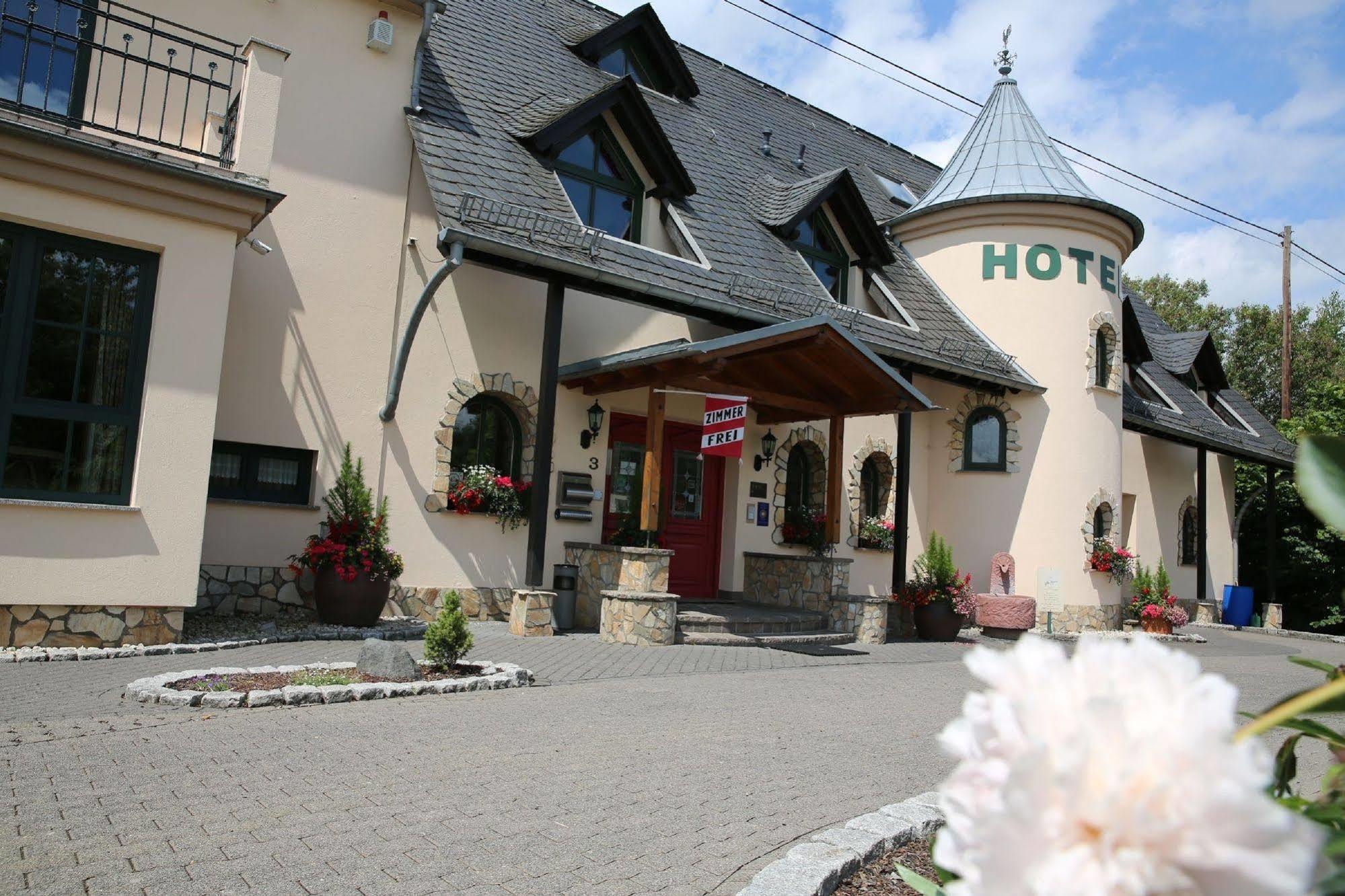 Landhotel Villa Moritz Garni Oberahr Екстериор снимка