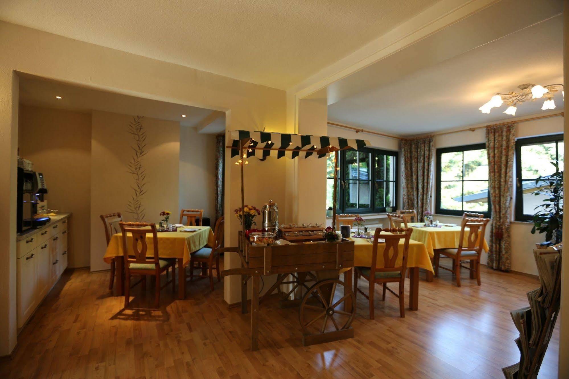 Landhotel Villa Moritz Garni Oberahr Екстериор снимка